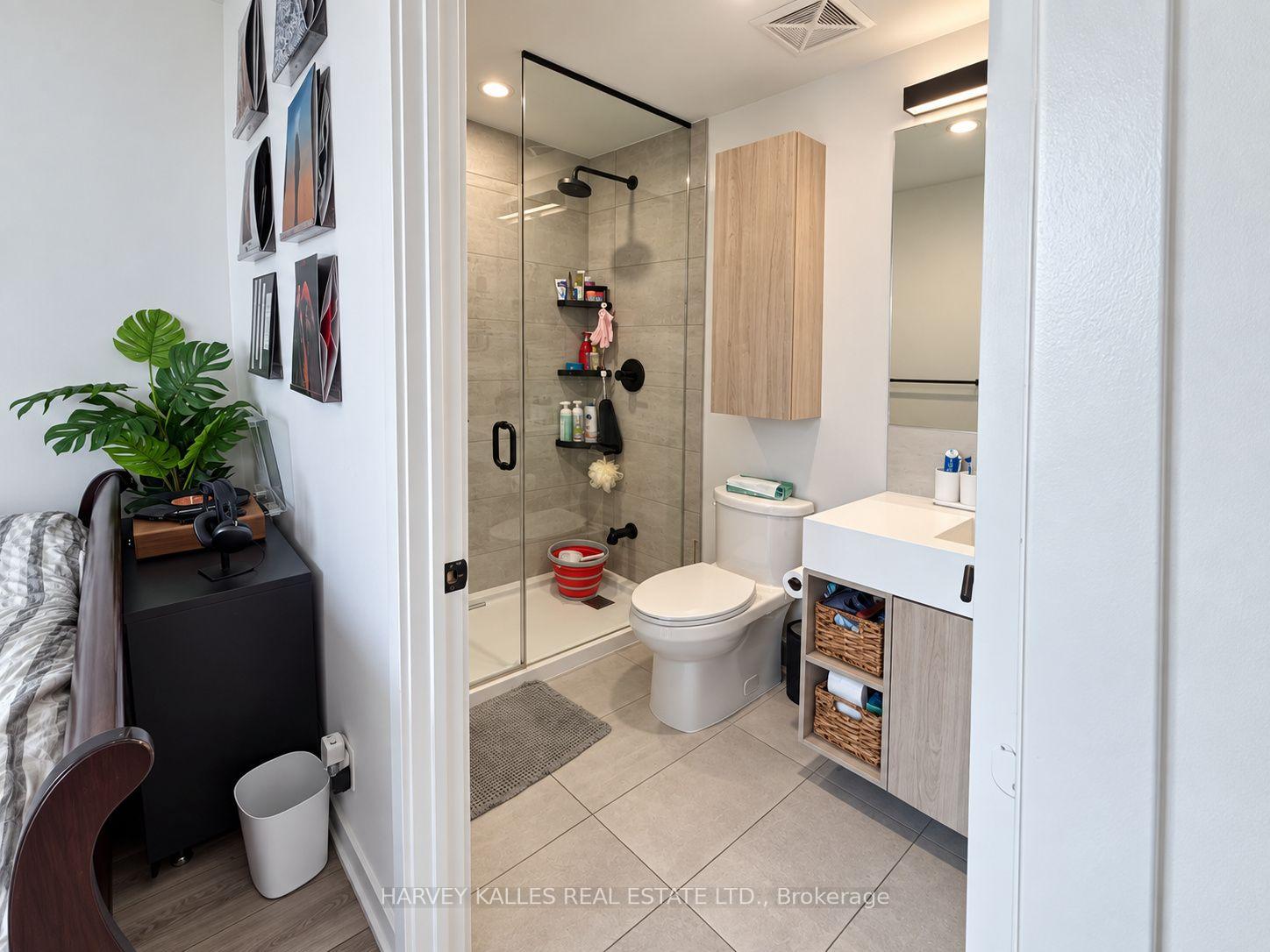 Photo 15 of Unit 915, 108 Peter Street, Toronto, Waterfront Communities — HOMEH