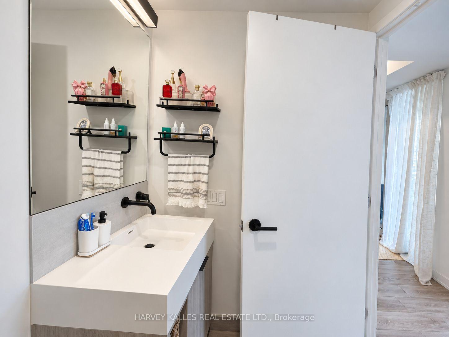 Photo 16 of Unit 915, 108 Peter Street, Toronto, Waterfront Communities — HOMEH