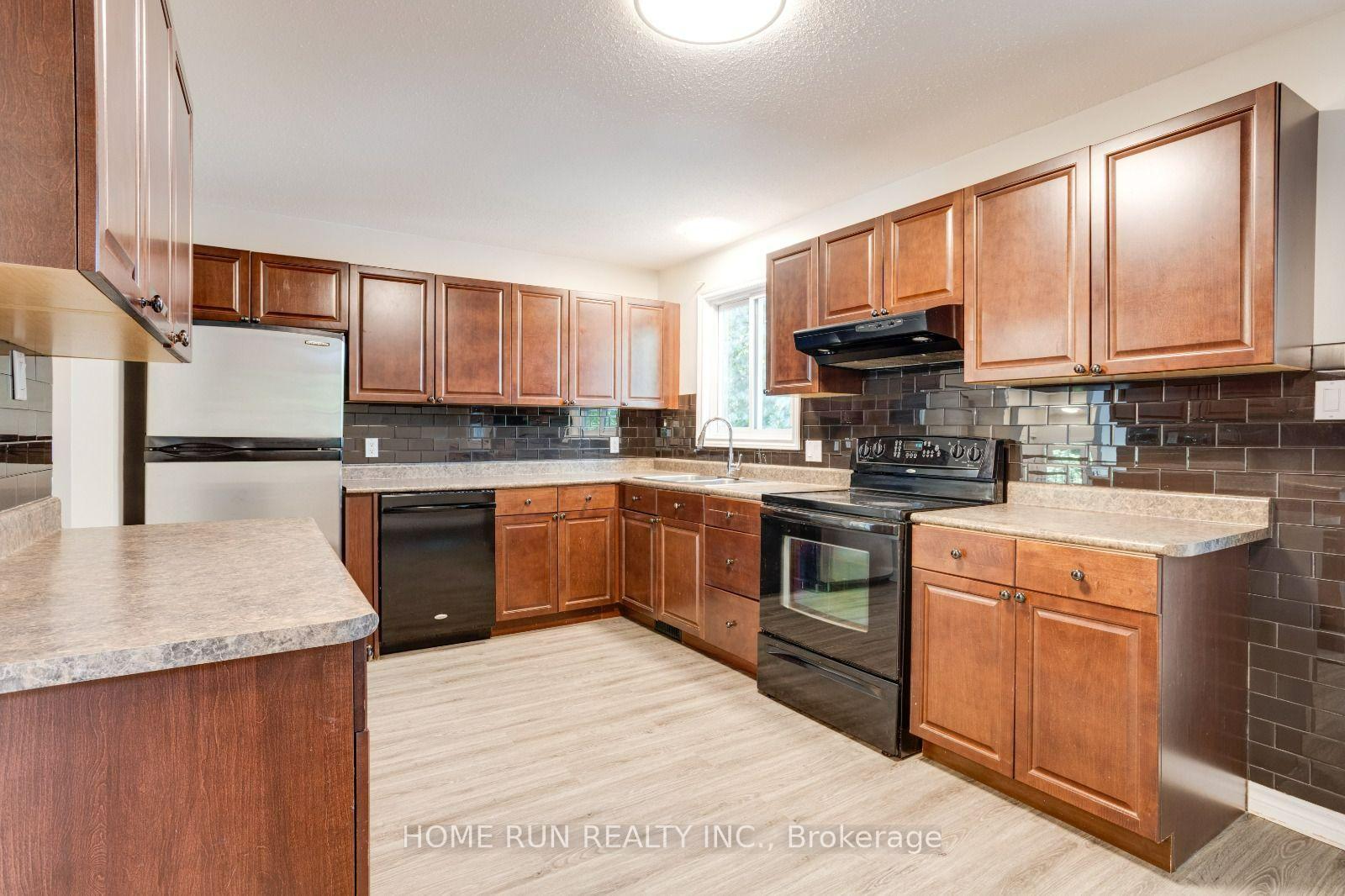 Photo 20 of 2 Caribou Avenue, Ottawa, Stittsville (South) — HOMEH