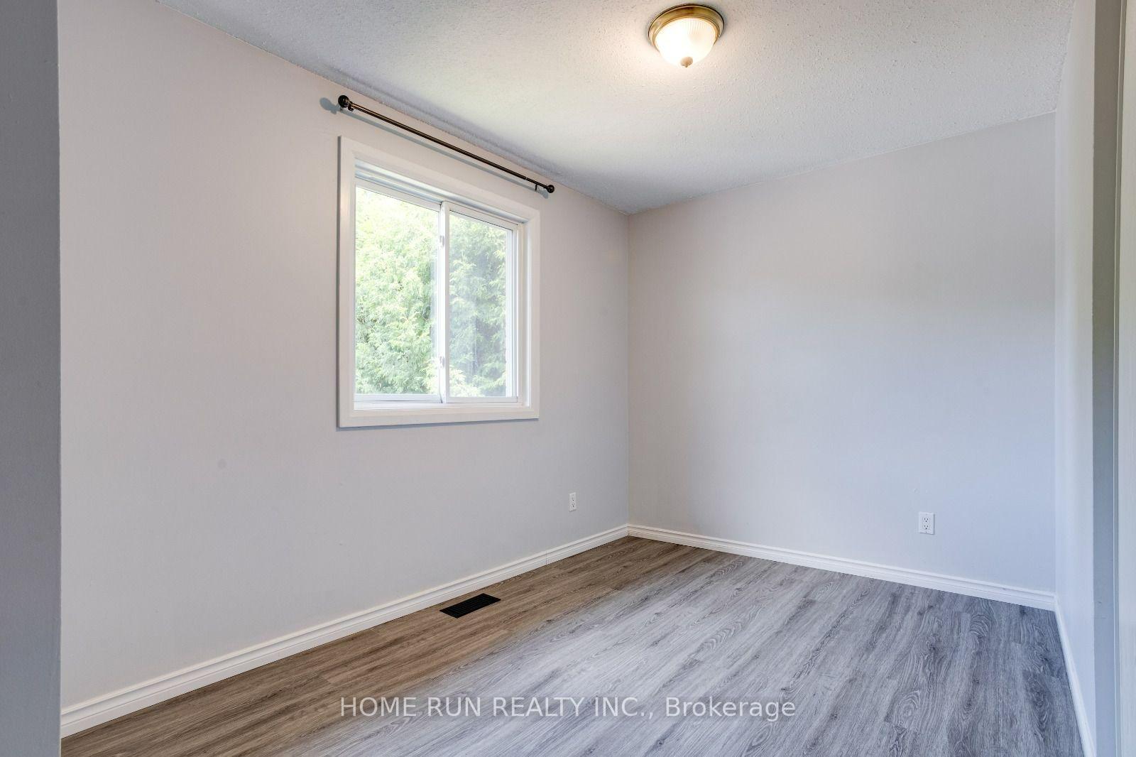 Photo 35 of 2 Caribou Avenue, Ottawa, Stittsville (South) — HOMEH