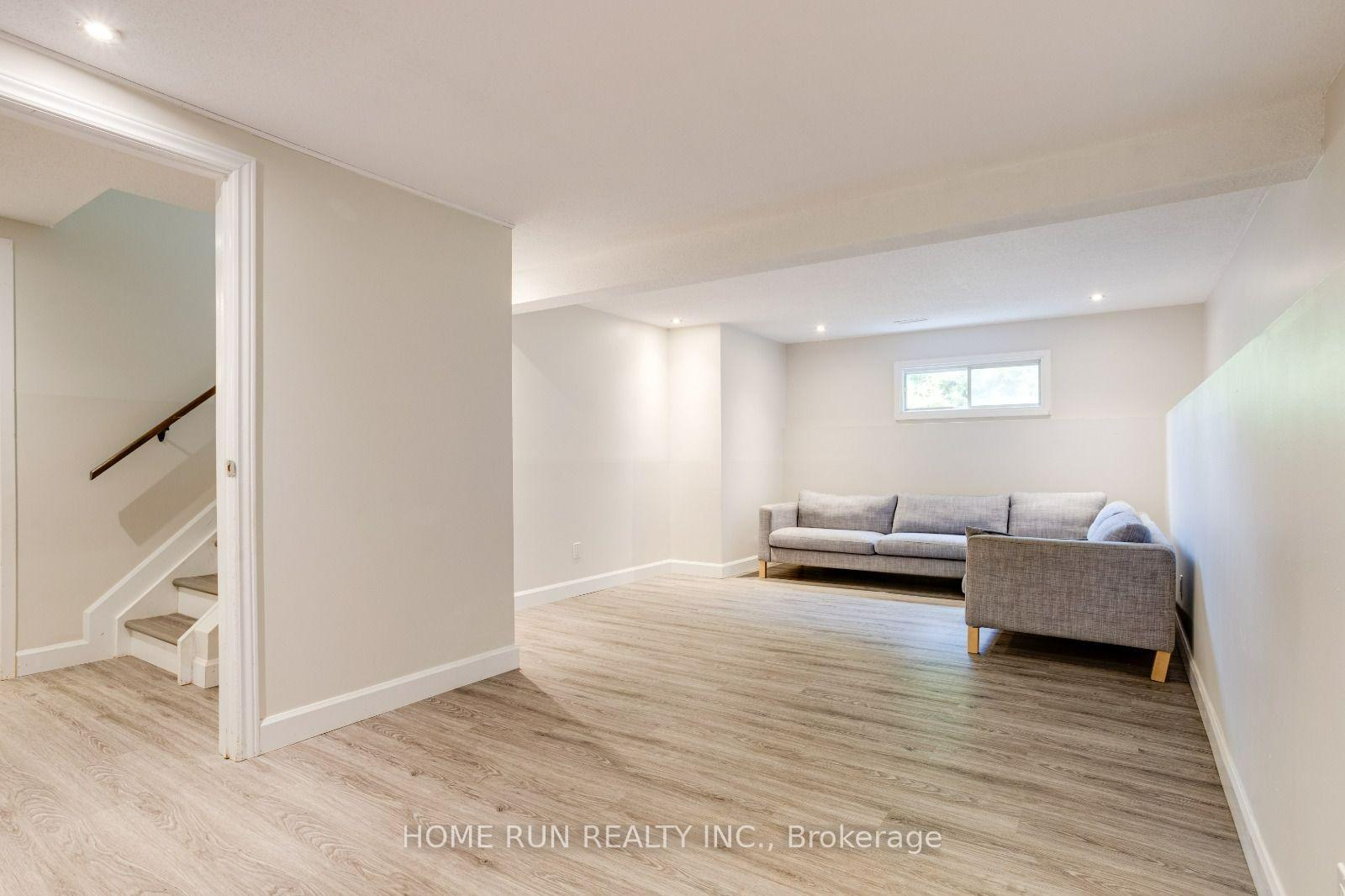 Photo 39 of 2 Caribou Avenue, Ottawa, Stittsville (South) — HOMEH