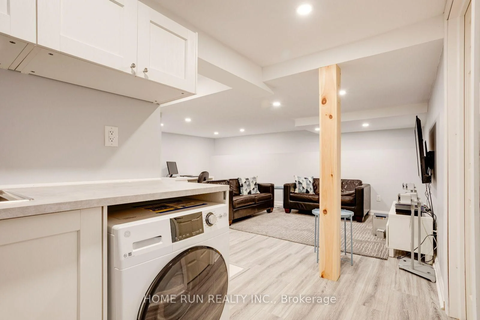 Photo 44 of 2 Caribou Avenue, Ottawa, Stittsville (South) — HOMEH