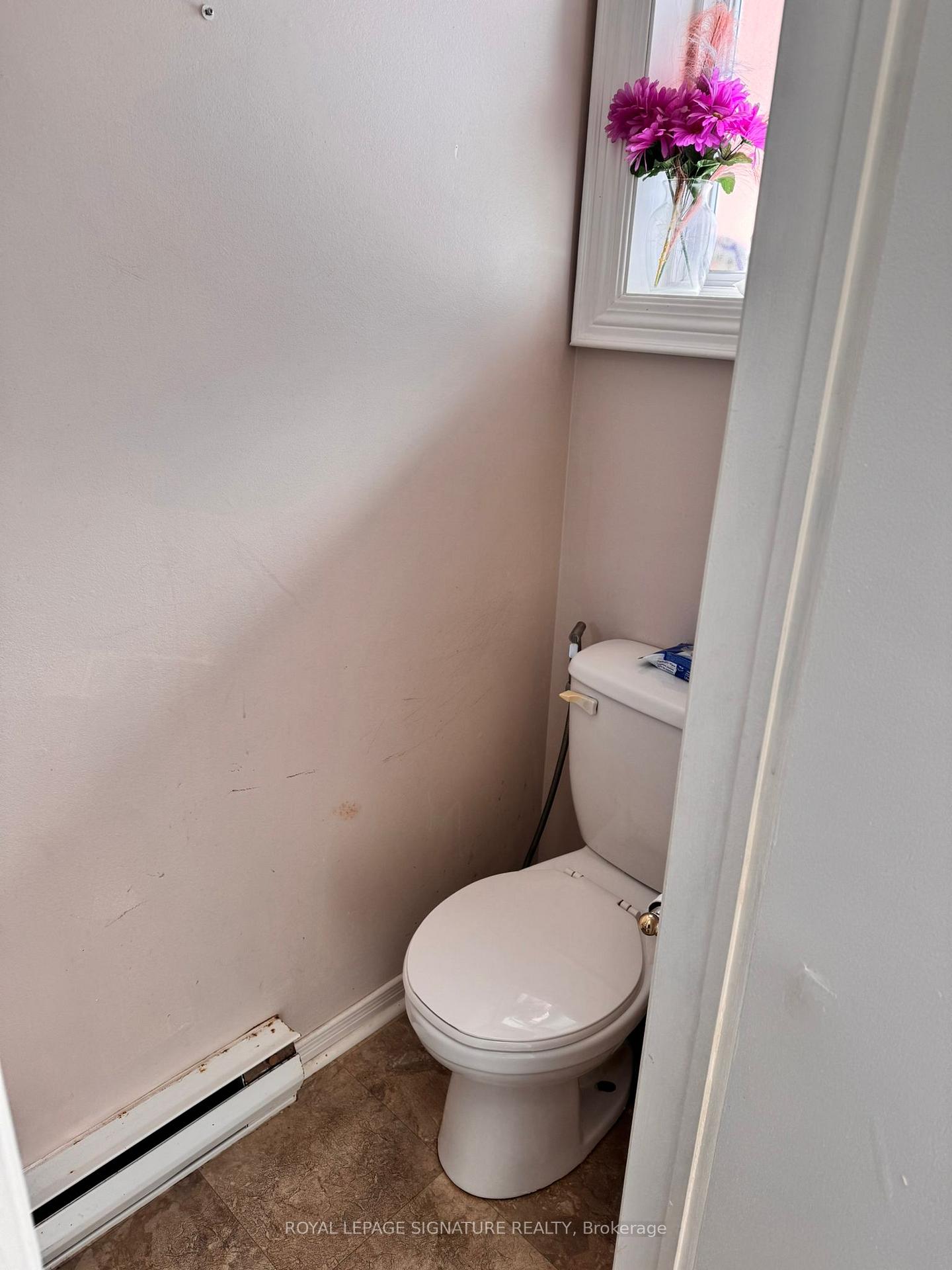 Photo 12 of Unit 32, 31 Parkview Drive, Orangeville — HOMEH