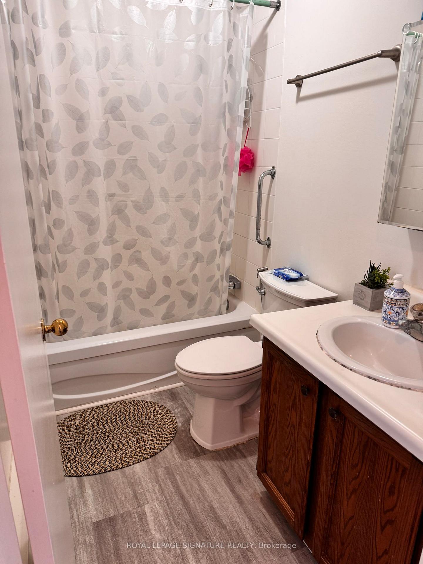 Photo 22 of Unit 32, 31 Parkview Drive, Orangeville — HOMEH