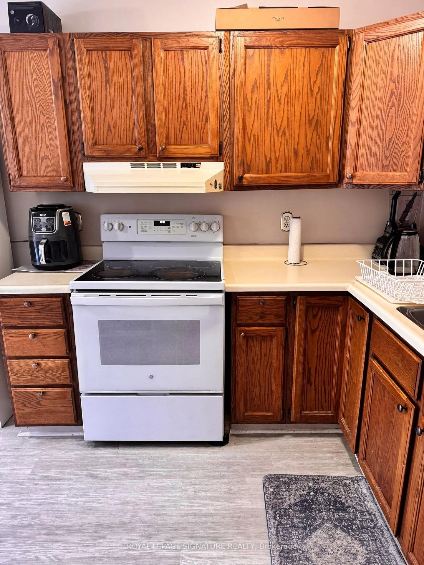 Photo 7 of Unit 32, 31 Parkview Drive, Orangeville — HOMEH