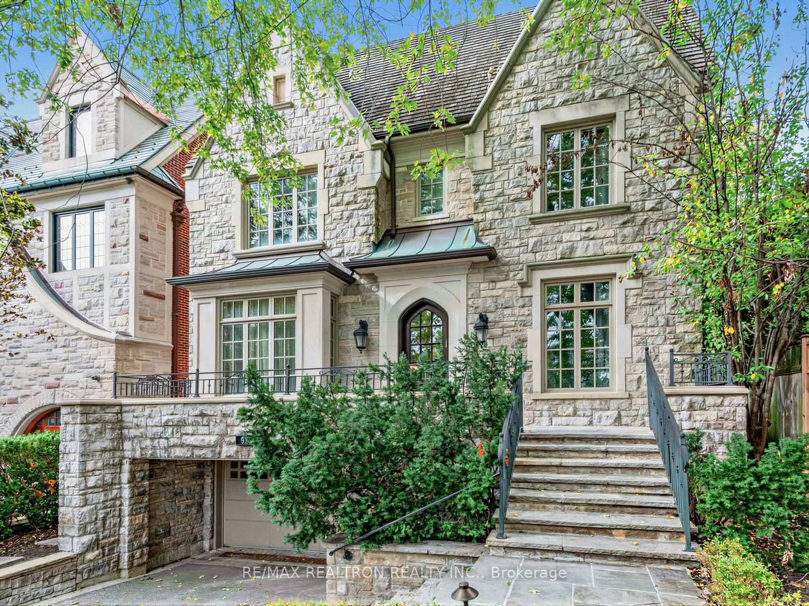 Photo 2 of 516 Vesta Drive, Toronto, Forest Hill South — HOMEH