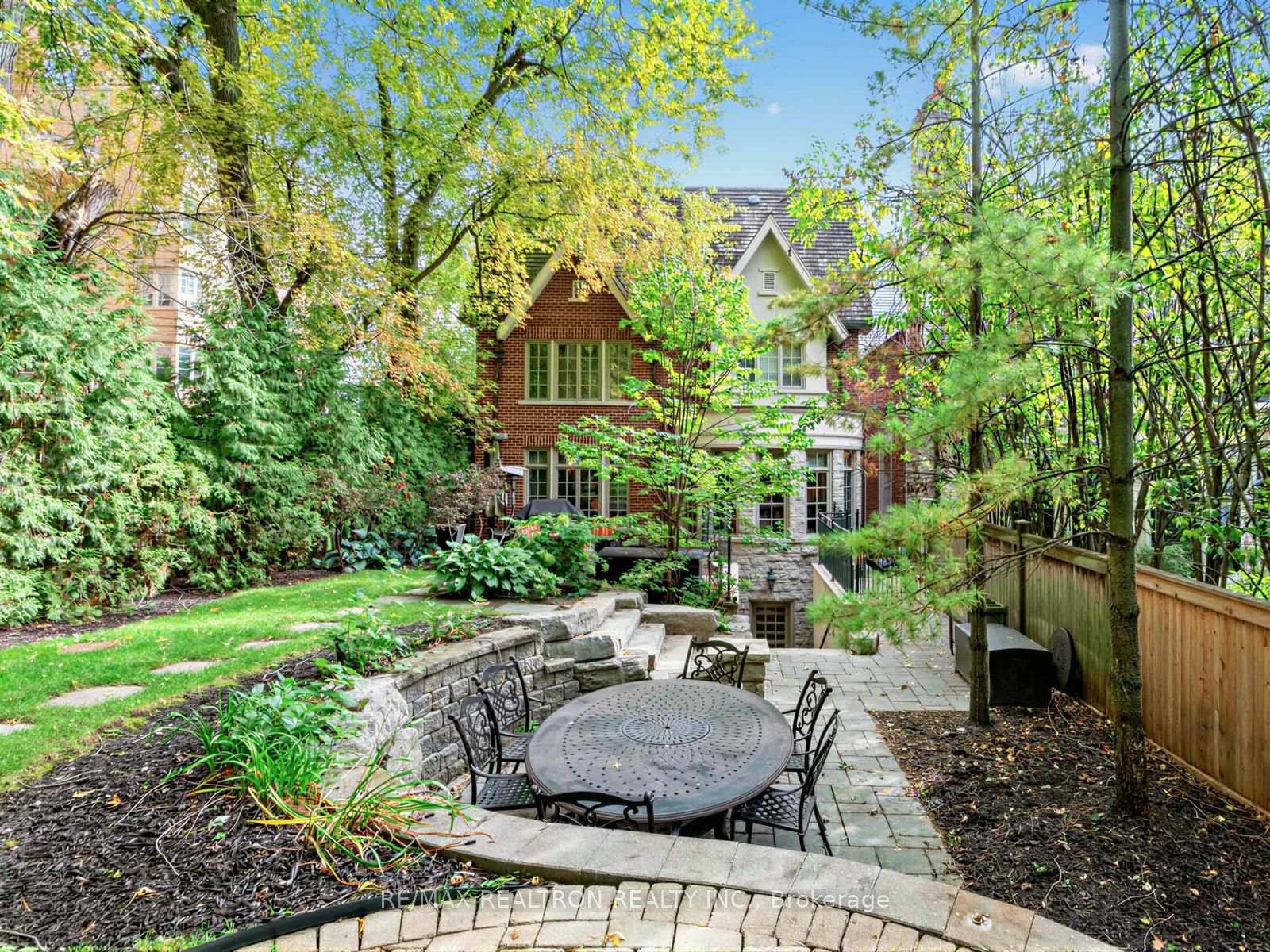 Photo 6 of 516 Vesta Drive, Toronto, Forest Hill South — HOMEH