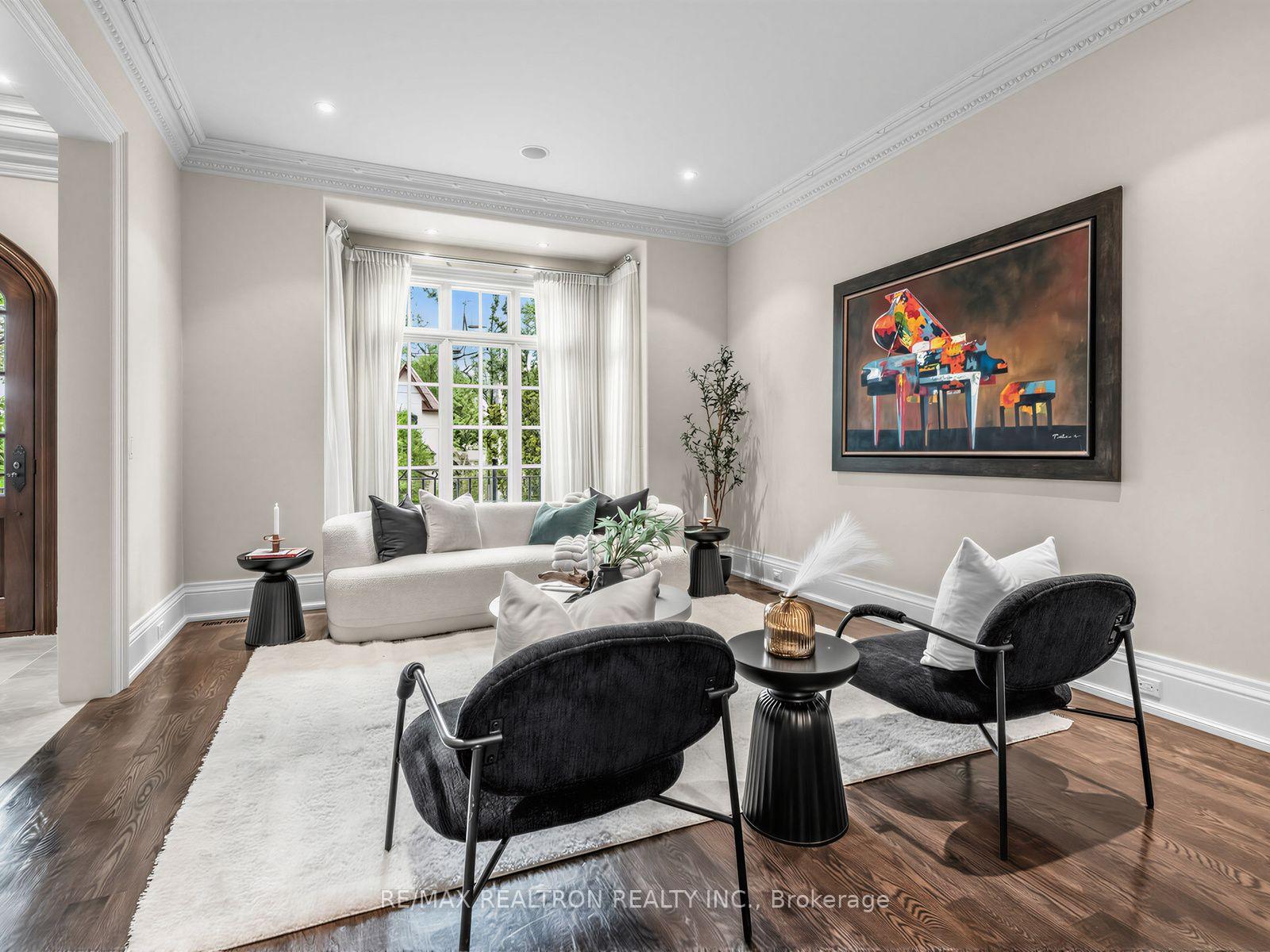 Photo 9 of 516 Vesta Drive, Toronto, Forest Hill South — HOMEH