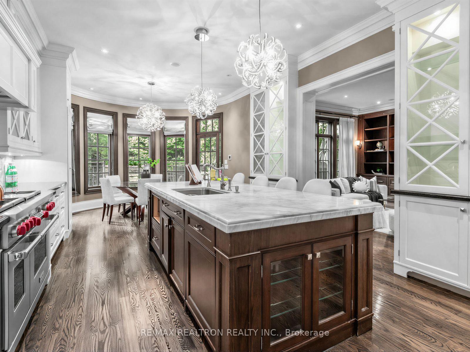 Photo 14 of 516 Vesta Drive, Toronto, Forest Hill South — HOMEH