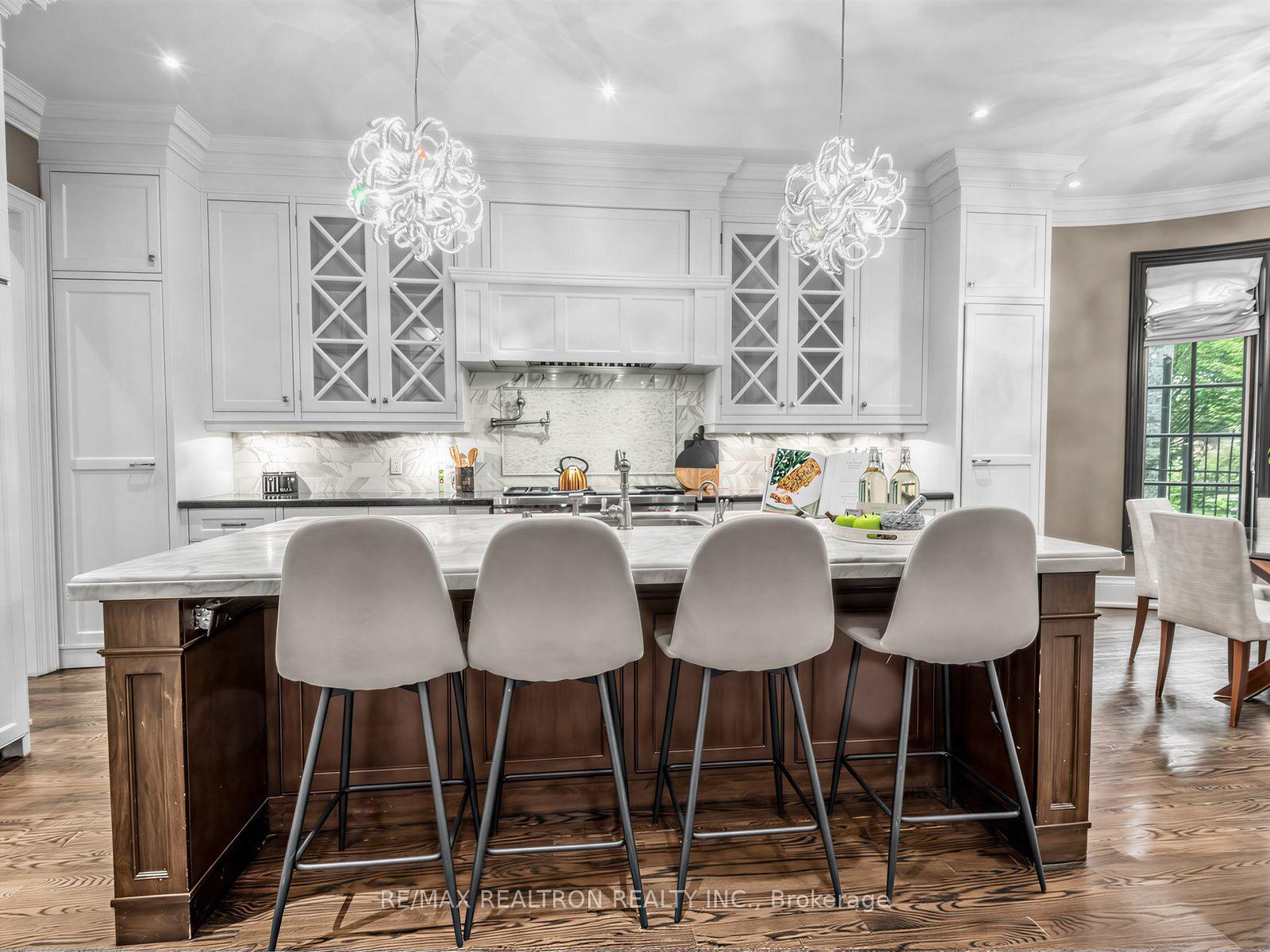 Photo 15 of 516 Vesta Drive, Toronto, Forest Hill South — HOMEH