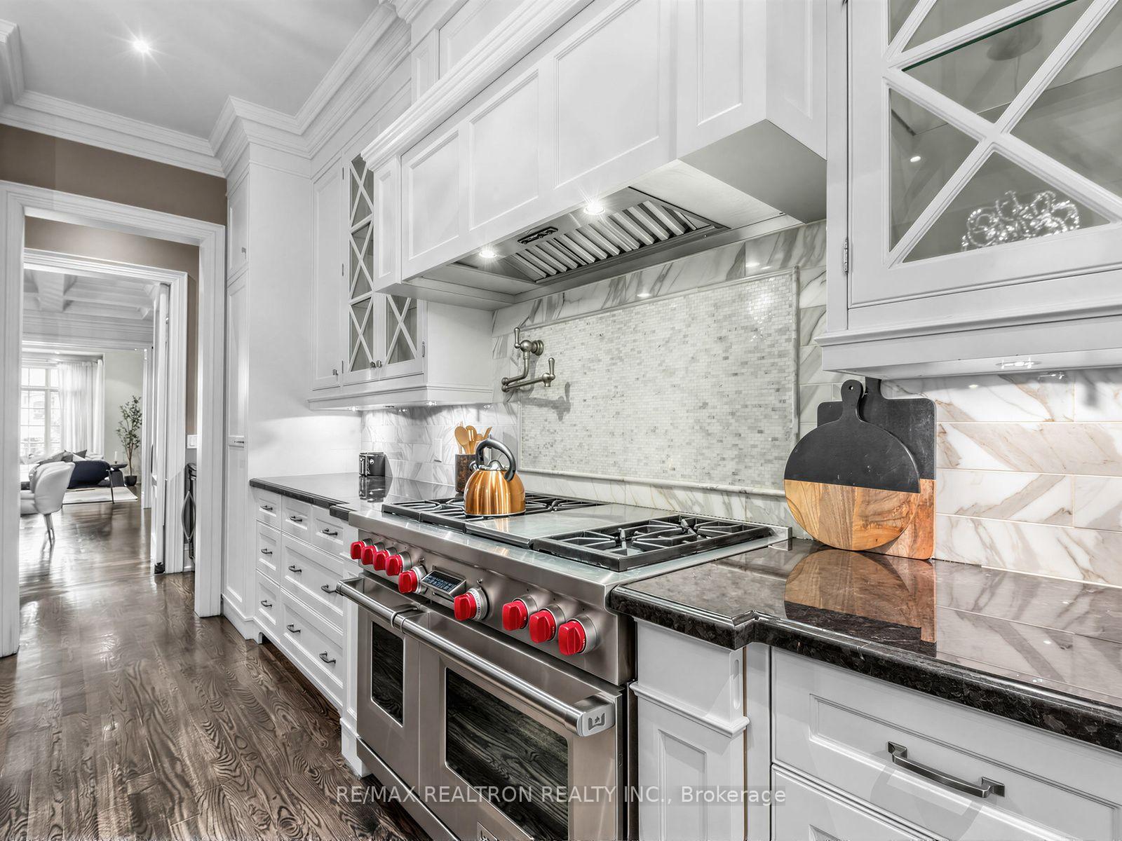 Photo 17 of 516 Vesta Drive, Toronto, Forest Hill South — HOMEH