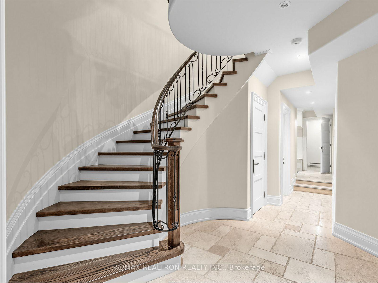 Photo 40 of 516 Vesta Drive, Toronto, Forest Hill South — HOMEH