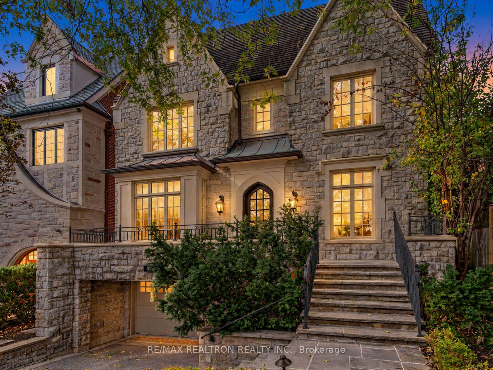 Photo 3 of 516 Vesta Drive, Toronto, Forest Hill South — HOMEH