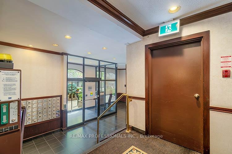 Photo 6 of Unit 702, 88 Charles Street E, Toronto, Church-Yonge Corridor — HOMEH