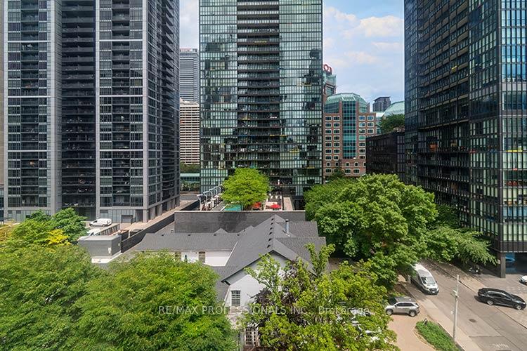 Photo 14 of Unit 702, 88 Charles Street E, Toronto, Church-Yonge Corridor — HOMEH