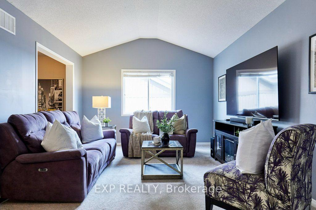 Photo 33 of 158 Jennings Drive, Clarington, Bowmanville — HOMEH
