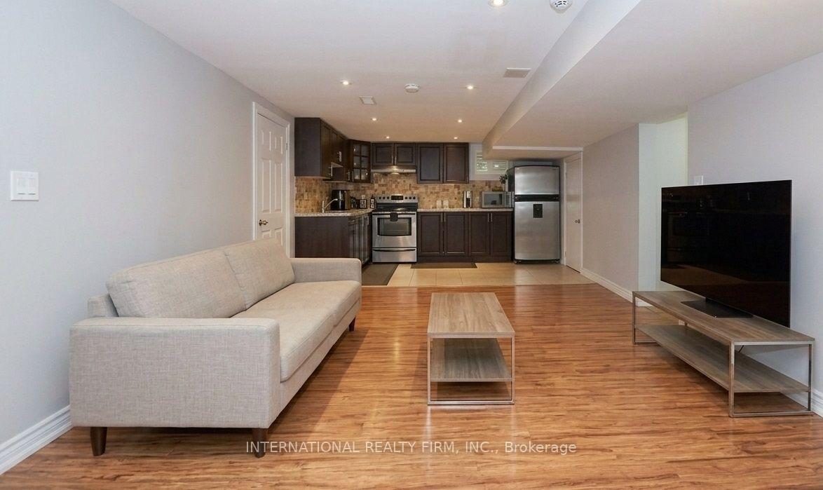 Photo 4 of Unit Bsmtapt, 328 Sheppard Avenue, Pickering, Rougemount — HOMEH