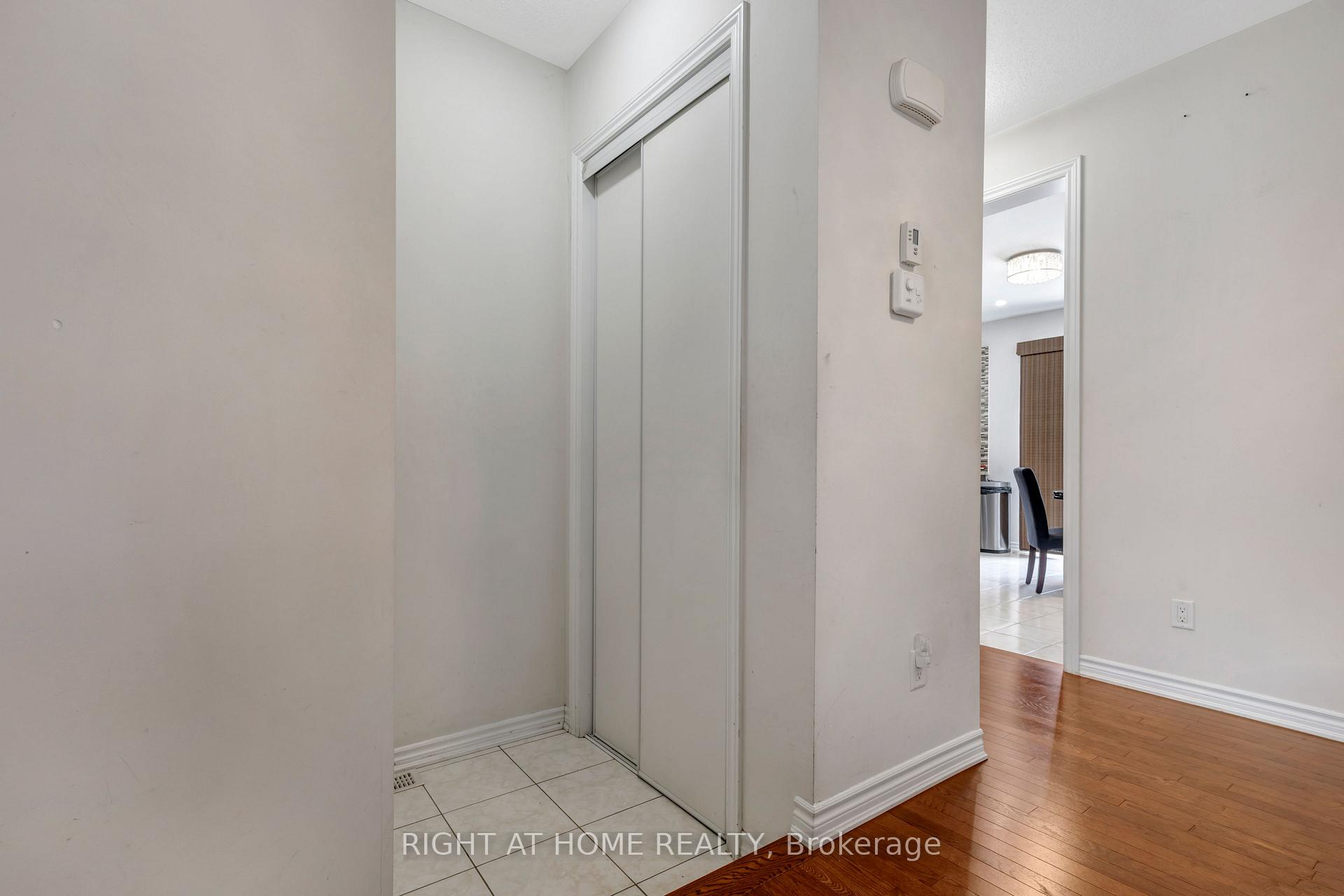 Photo 7 of 209 Rivertree Street, Ottawa, Kanata - Emerald Meadows/Trailwest — HOMEH
