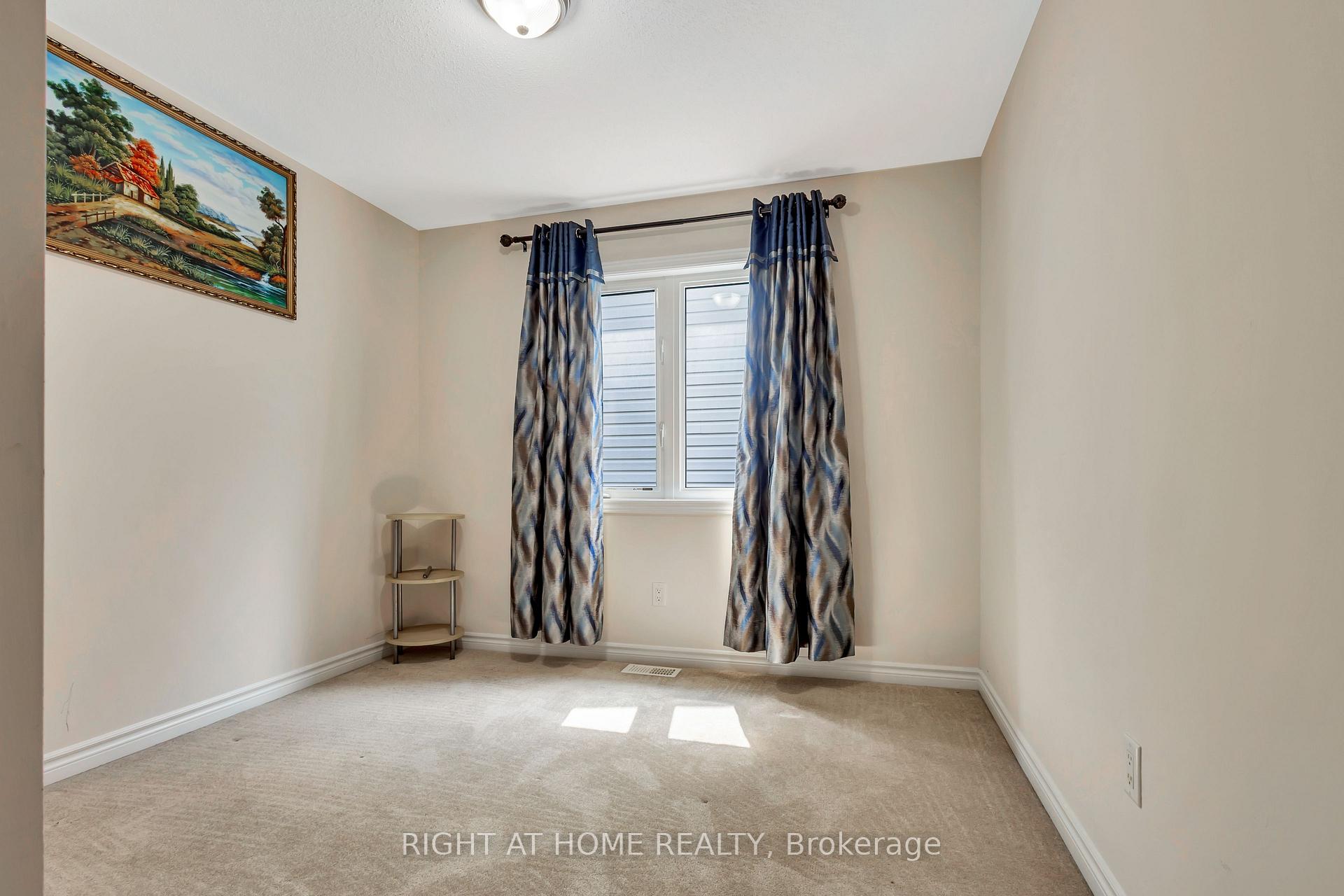Photo 30 of 209 Rivertree Street, Ottawa, Kanata - Emerald Meadows/Trailwest — HOMEH