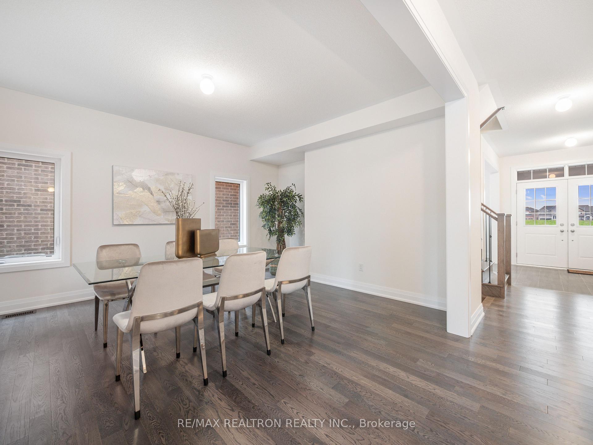 Photo 9 of 1125 Cole Street, Innisfil, Rural Innisfil — HOMEH
