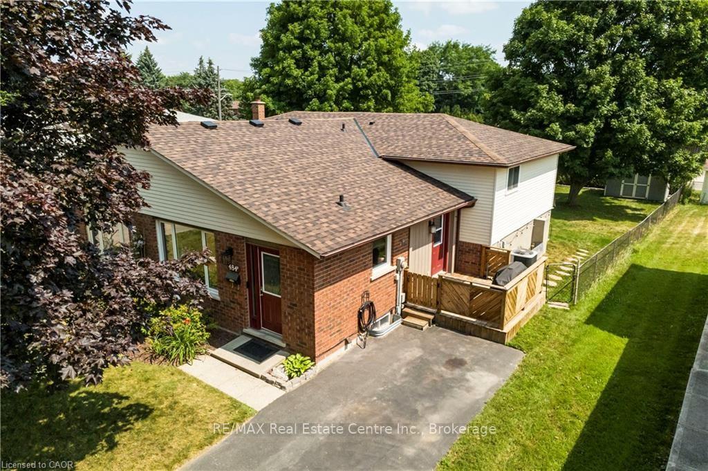 Photo 1 of 484B Red Fox Road, Waterloo, Colonial Acres — HOMEH