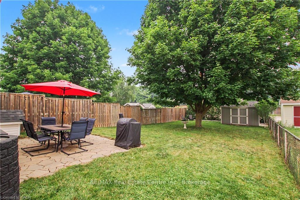 Photo 15 of 484B Red Fox Road, Waterloo, Colonial Acres — HOMEH