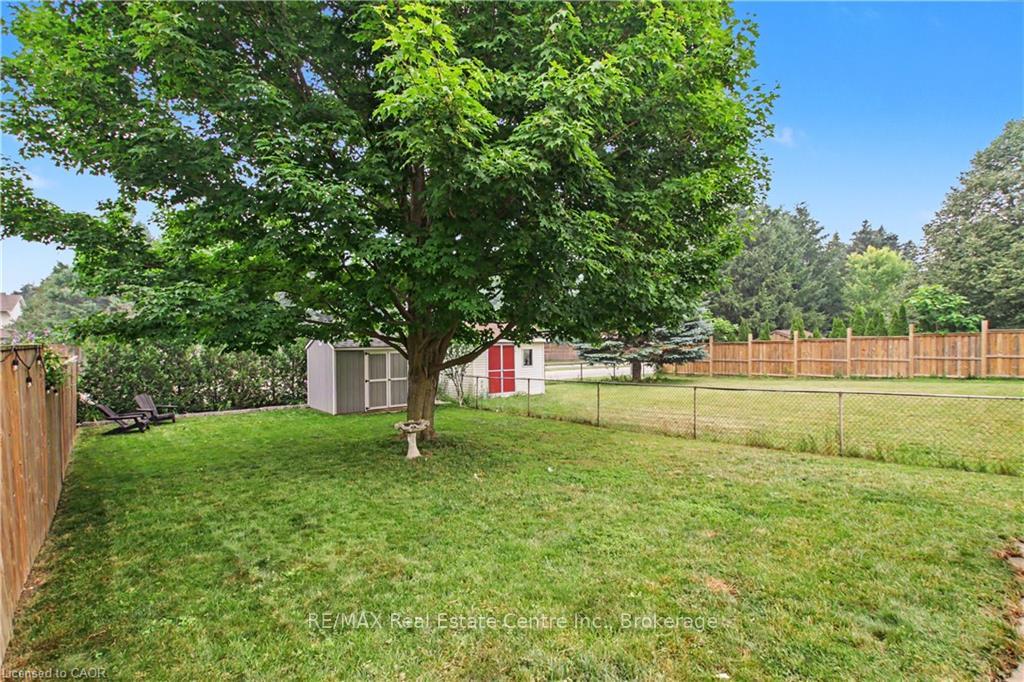 Photo 17 of 484B Red Fox Road, Waterloo, Colonial Acres — HOMEH