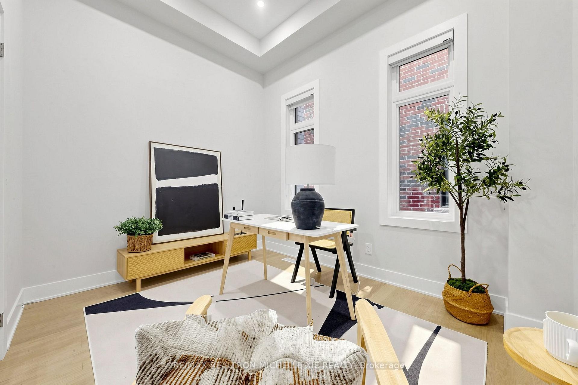 Photo 16 of 9 Nanhai Avenue, Markham, Angus Glen — HOMEH