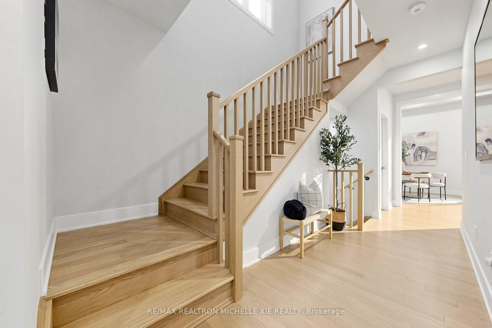 Photo 19 of 9 Nanhai Avenue, Markham, Angus Glen — HOMEH