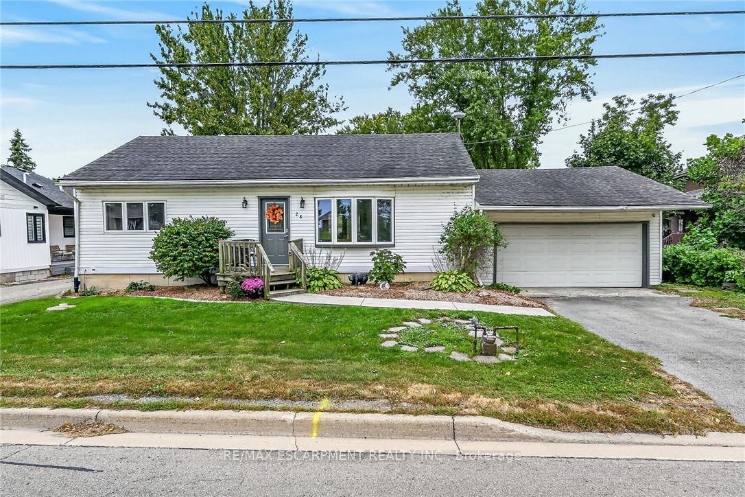 Photo 3 of 28 Nelles Street E, Haldimand — HOMEH