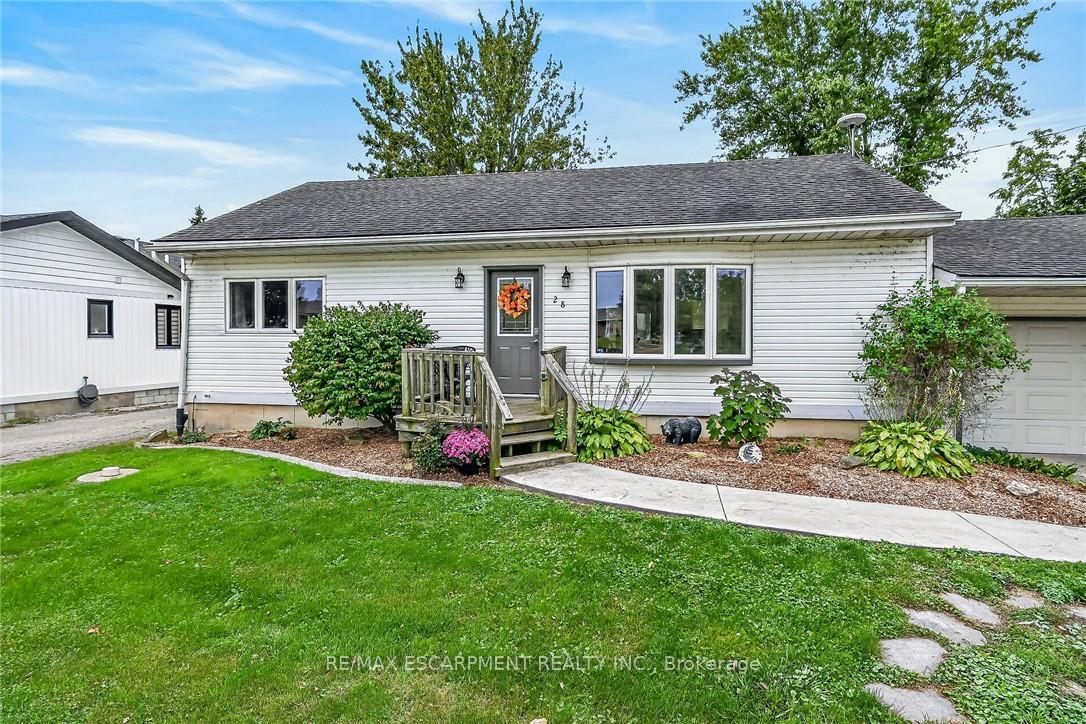 Photo 5 of 28 Nelles Street E, Haldimand — HOMEH