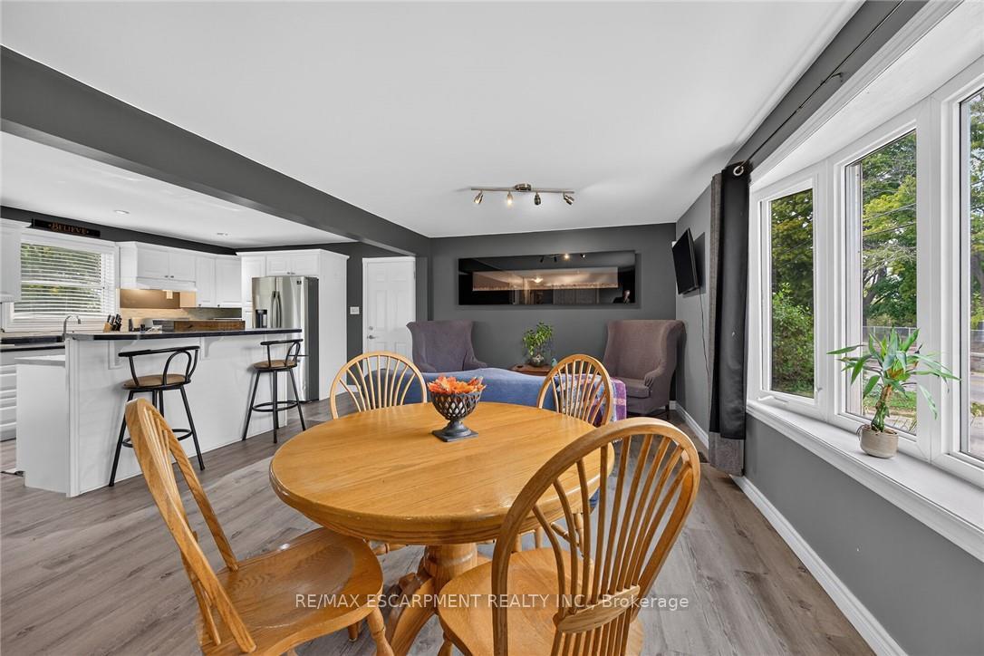 Photo 10 of 28 Nelles Street E, Haldimand — HOMEH