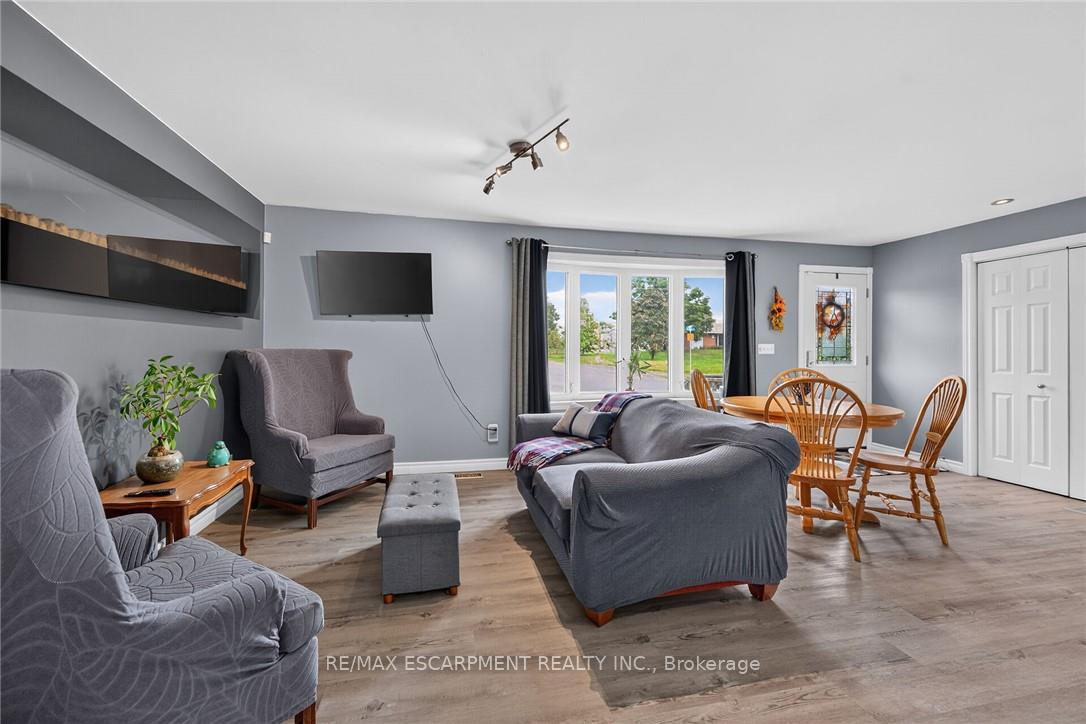 Photo 15 of 28 Nelles Street E, Haldimand — HOMEH