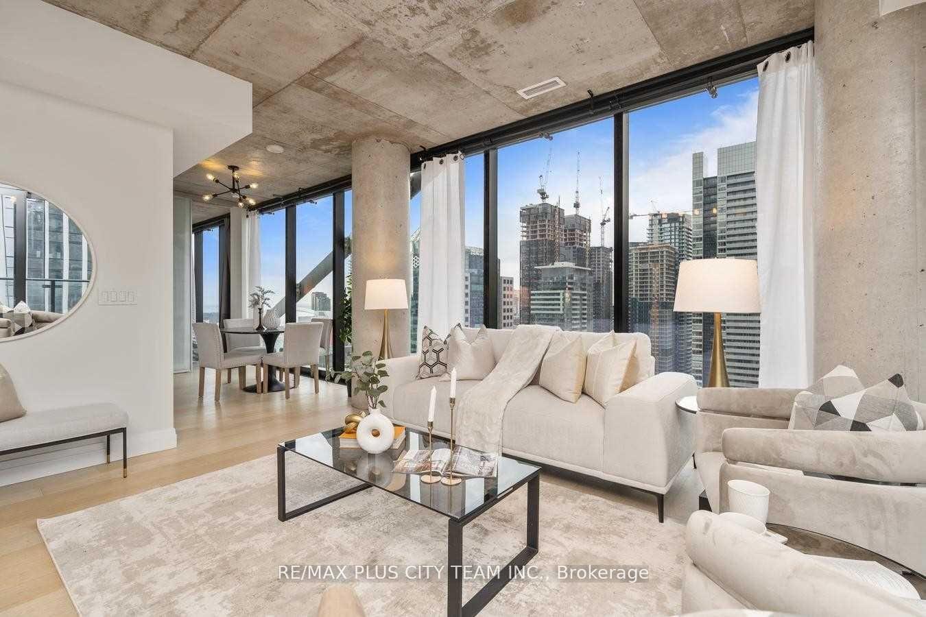 Photo 8 of Unit 2701, 224 King Street W, Toronto, Waterfront Communities — HOMEH
