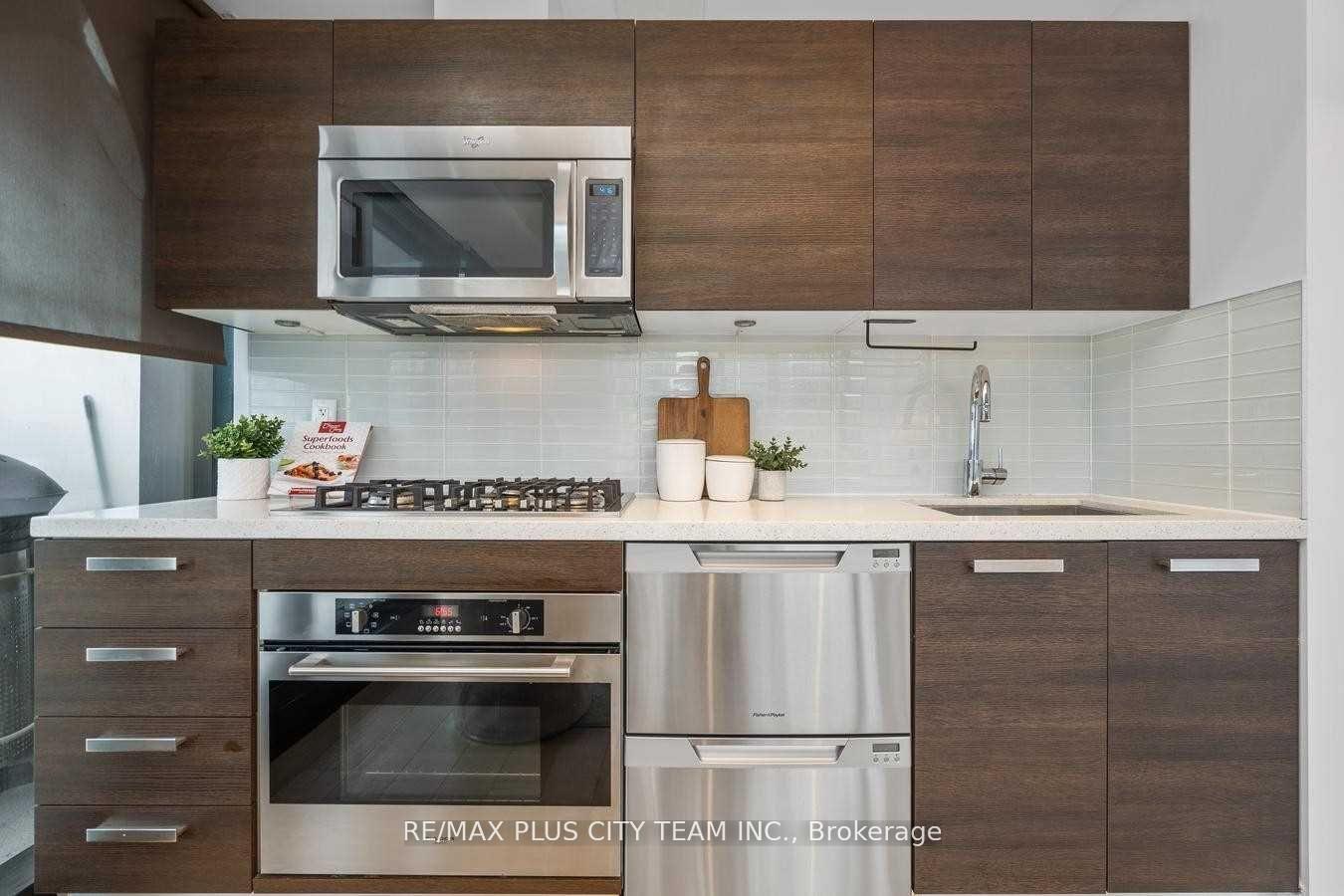 Photo 13 of Unit 2701, 224 King Street W, Toronto, Waterfront Communities — HOMEH
