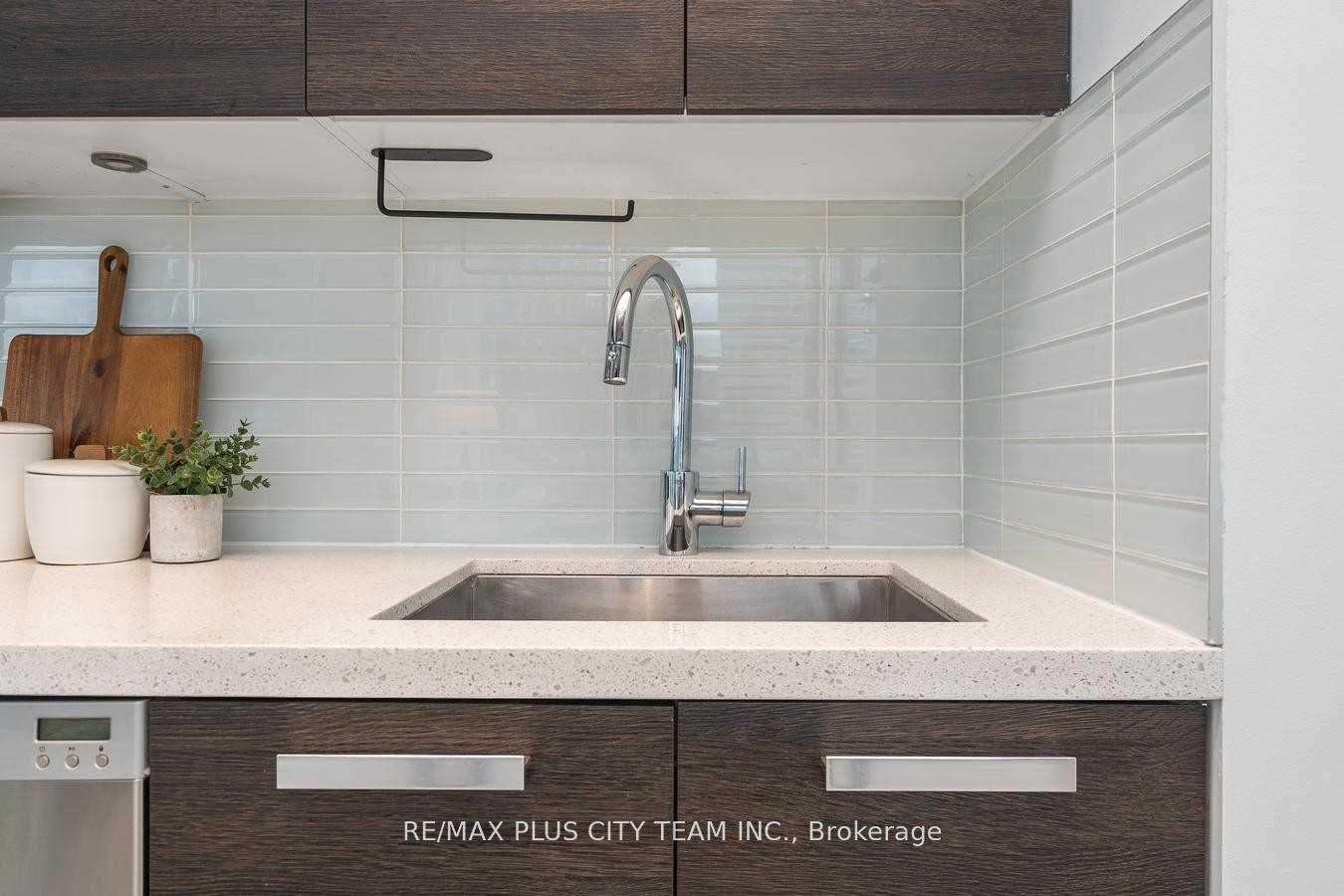 Photo 14 of Unit 2701, 224 King Street W, Toronto, Waterfront Communities — HOMEH
