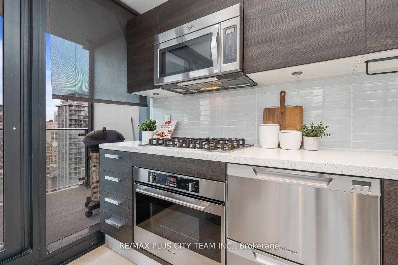 Photo 16 of Unit 2701, 224 King Street W, Toronto, Waterfront Communities — HOMEH