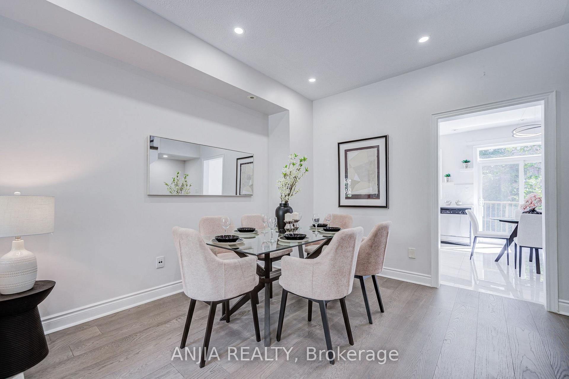 Photo 15 of 25 Galleria Parkway, Markham, Commerce Valley — HOMEH