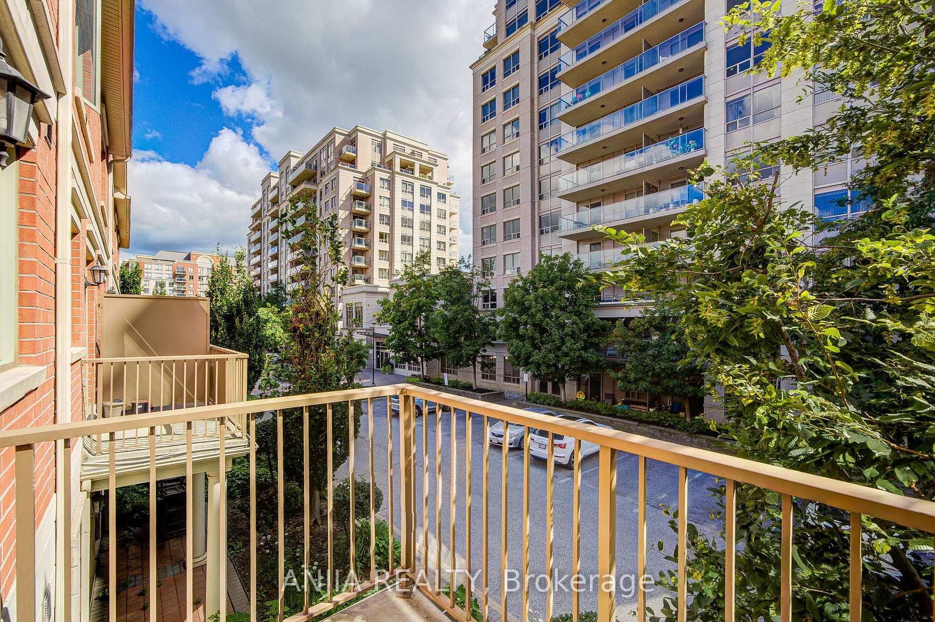 Photo 26 of 25 Galleria Parkway, Markham, Commerce Valley — HOMEH