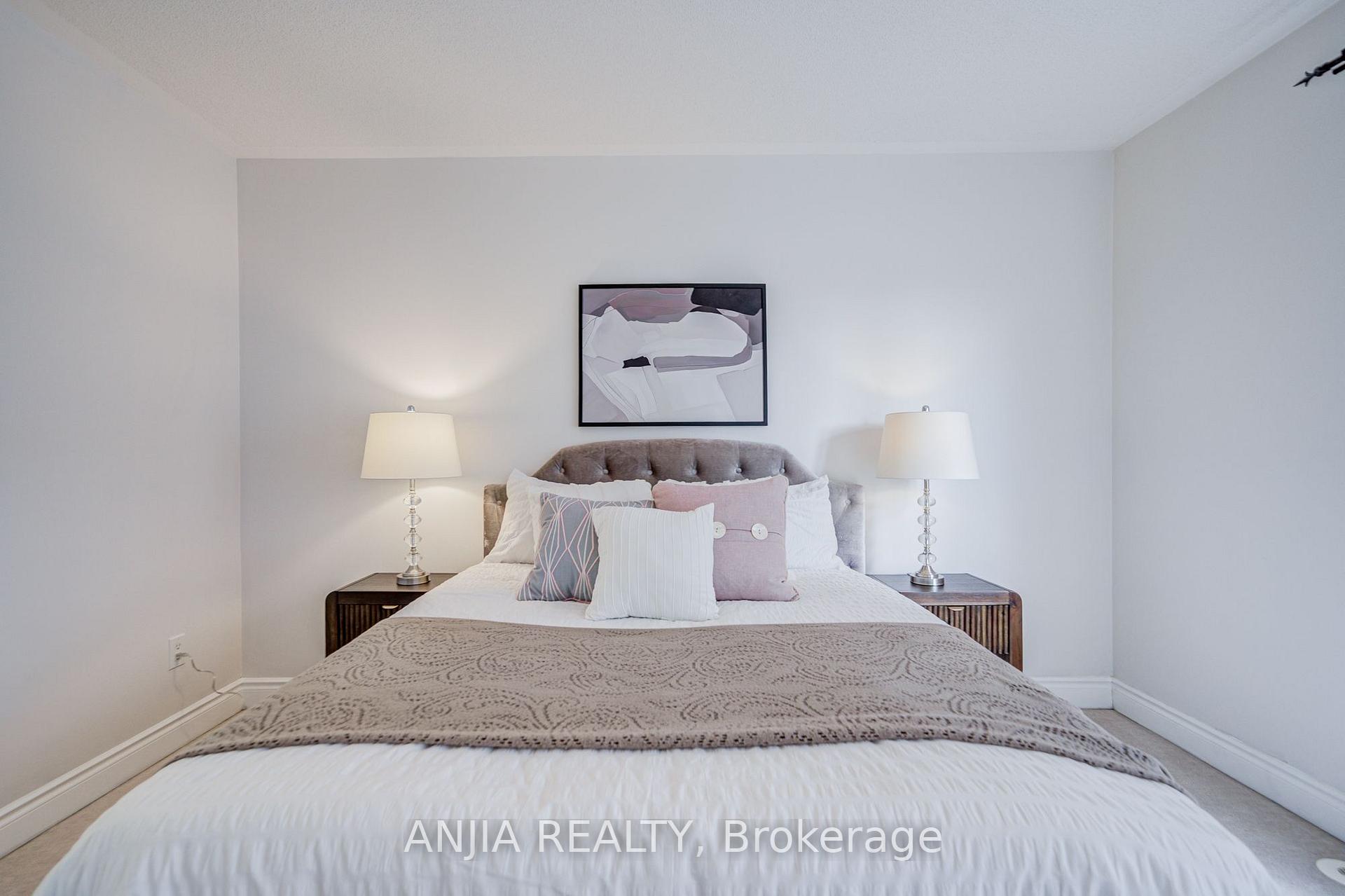 Photo 30 of 25 Galleria Parkway, Markham, Commerce Valley — HOMEH