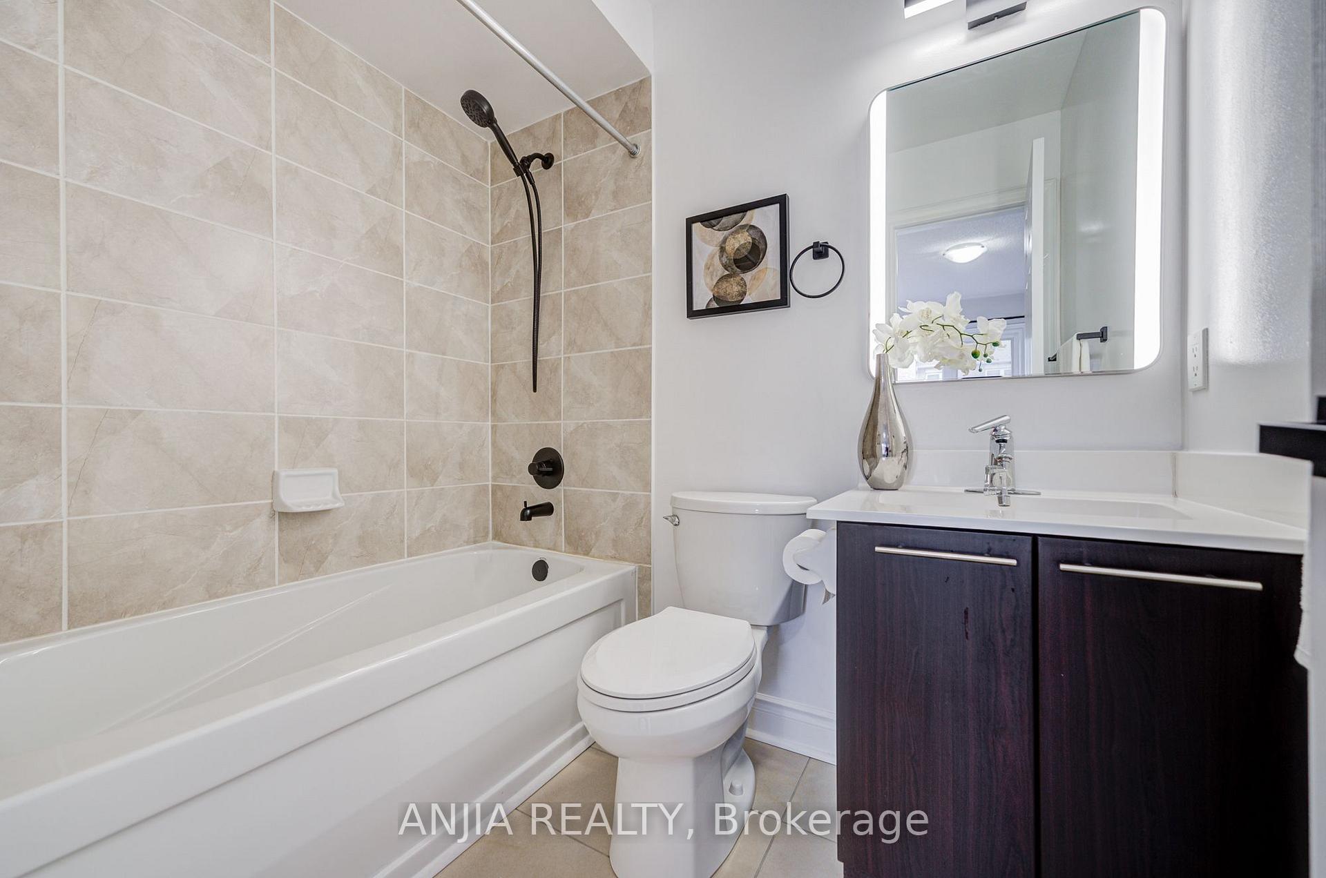 Photo 36 of 25 Galleria Parkway, Markham, Commerce Valley — HOMEH