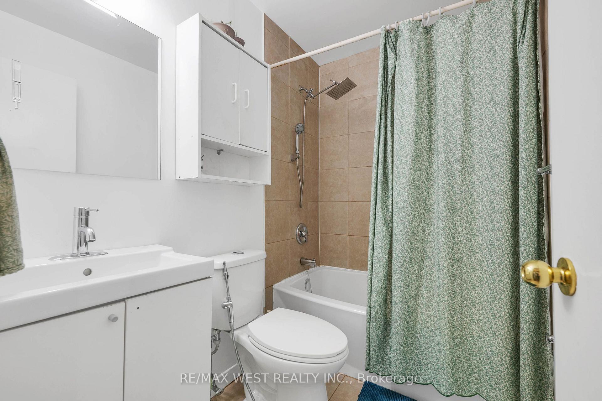Photo 26 of Unit 3D, 2866 Battleford Road, Mississauga, Meadowvale — HOMEH