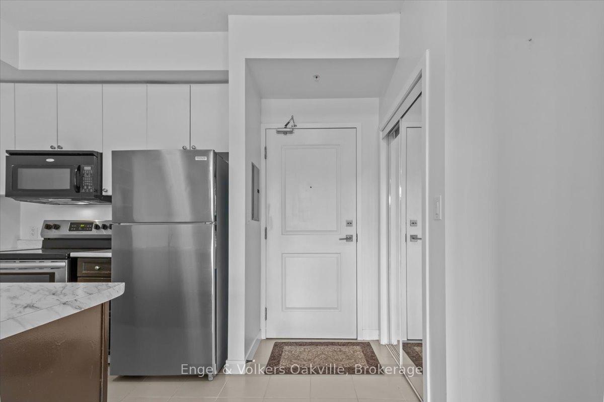 Photo 4 of Unit 135, 5010 Corporate Drive, Burlington, Uptown — HOMEH