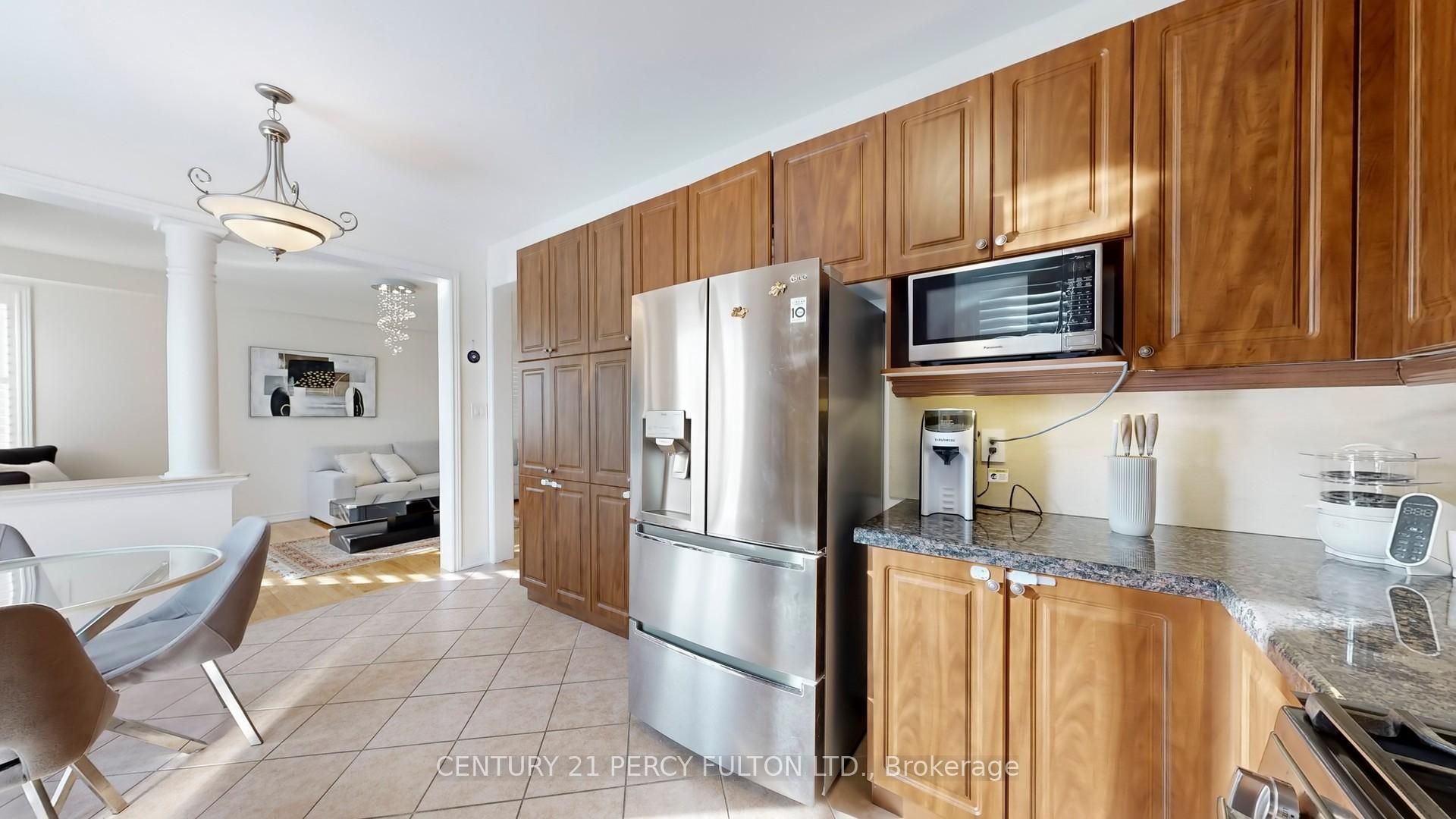 Photo 11 of 145 Silver Maple Road, Richmond Hill, Jefferson — HOMEH
