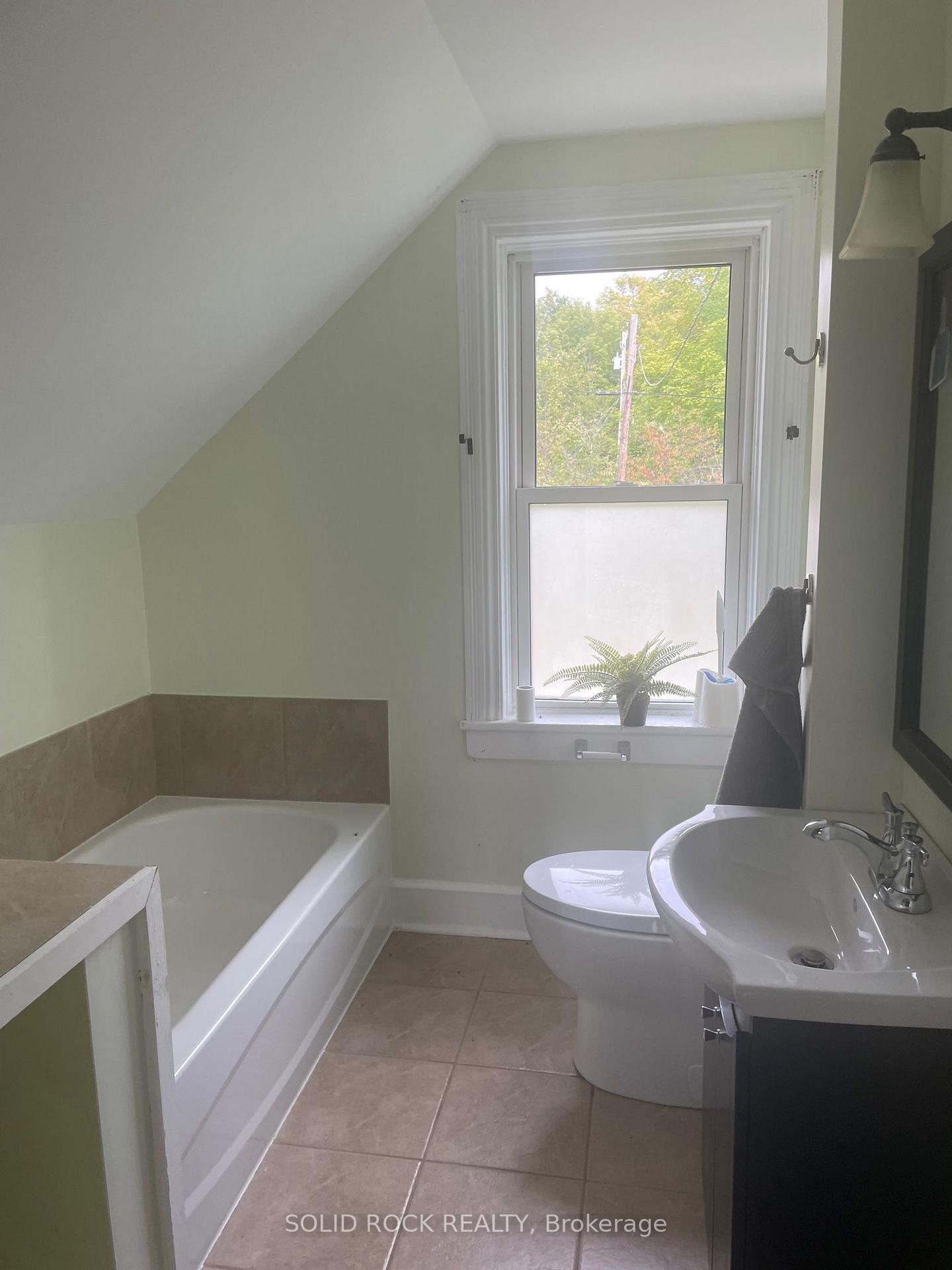 Photo 16 of 1103 Cronk Road, Frontenac, Frontenac Centre — HOMEH