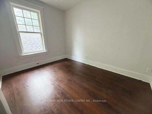 Photo 3 of 512 Downie Street, Stratford — HOMEH