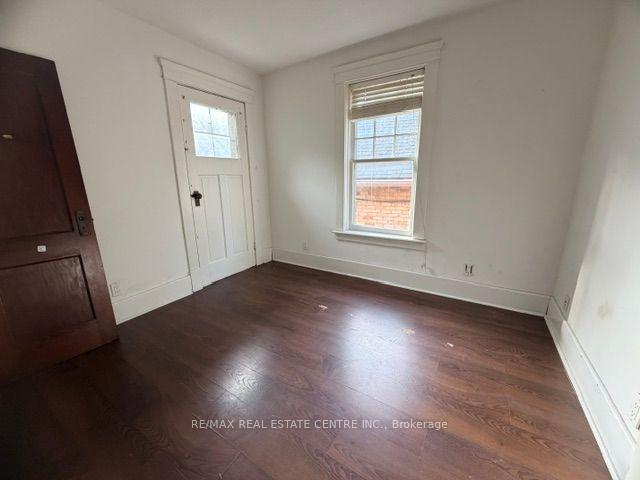 Photo 5 of 512 Downie Street, Stratford — HOMEH