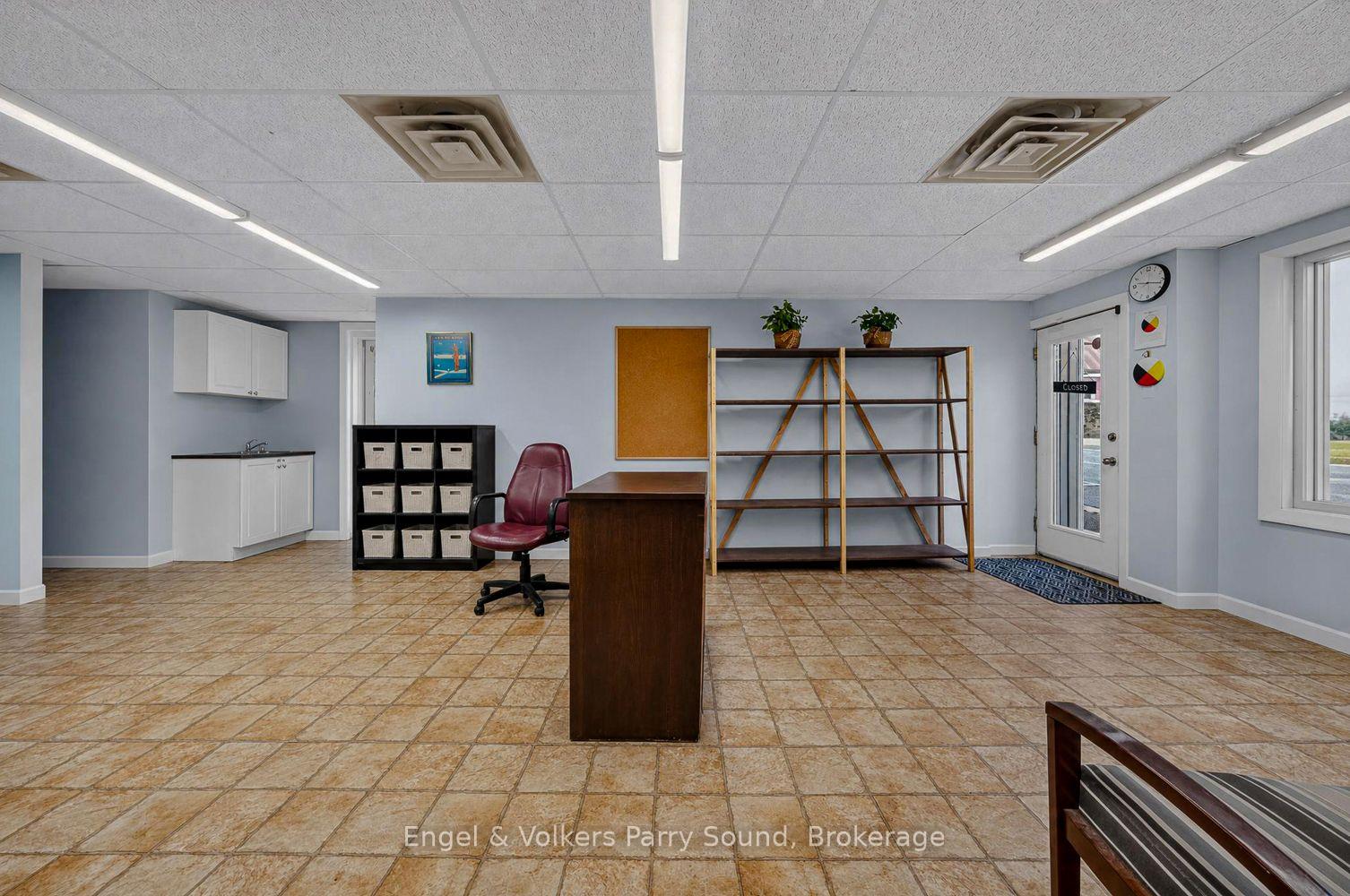 Photo 4 of Unit C, 93 James Street, Parry Sound — HOMEH