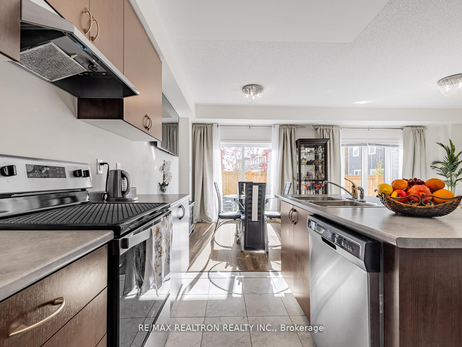 Photo 7 of 6 Bobolink Drive, Wasaga Beach — HOMEH