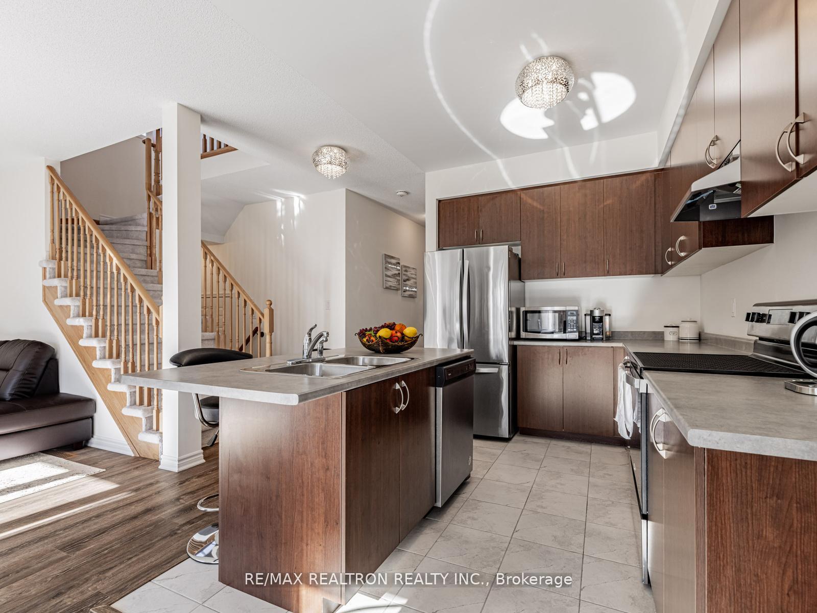 Photo 8 of 6 Bobolink Drive, Wasaga Beach — HOMEH